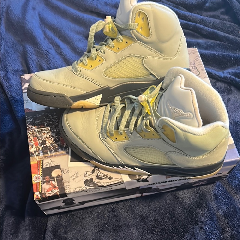 Jordan Athletic Shoes - Light Green and Yellow